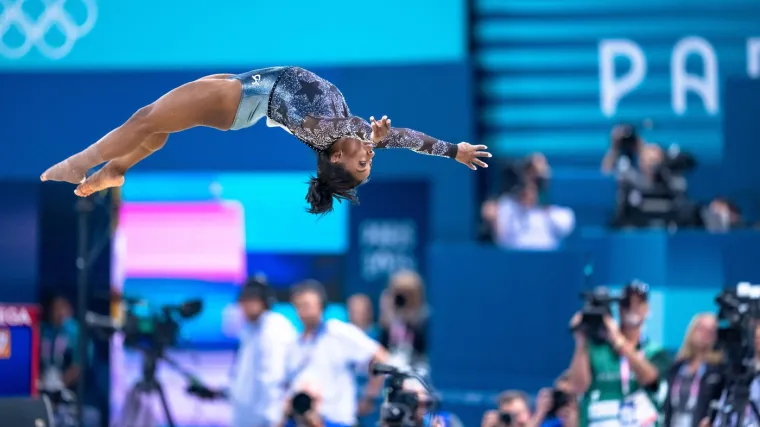 Tom Cruise, Lady Gaga, Jessica Chastain i Ariana Grande bodrili Simone Biles na OI