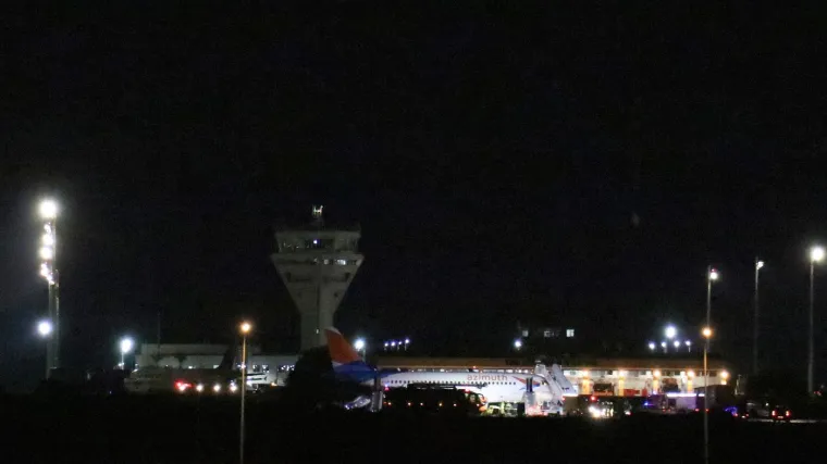 Ruski putnički avion zapalio se nakon slijetanja u Tursku: 'Putnici evakuirani'