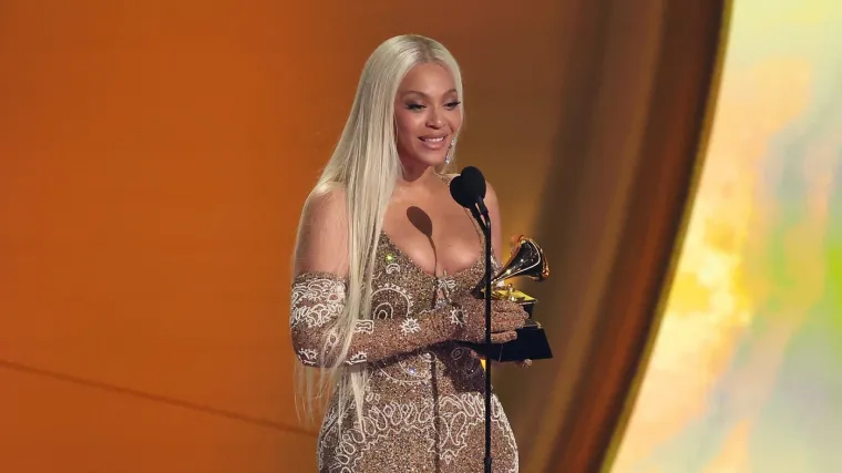 Beyonce 'pomela' Taylor Swift i Billie Eilish i pokupila Grammy koji do sada nije imala