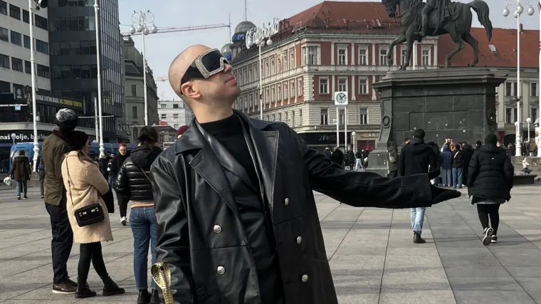 Tko je muškarac sa špice o kojem priča Zagreb? Ekstravagantnog Panika zaustavljali prolaznici i tražili fotografiju