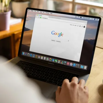 Stručnjaci upozoravaju: Ove 23 stvari ne biste trebali pretraživati na Googleu