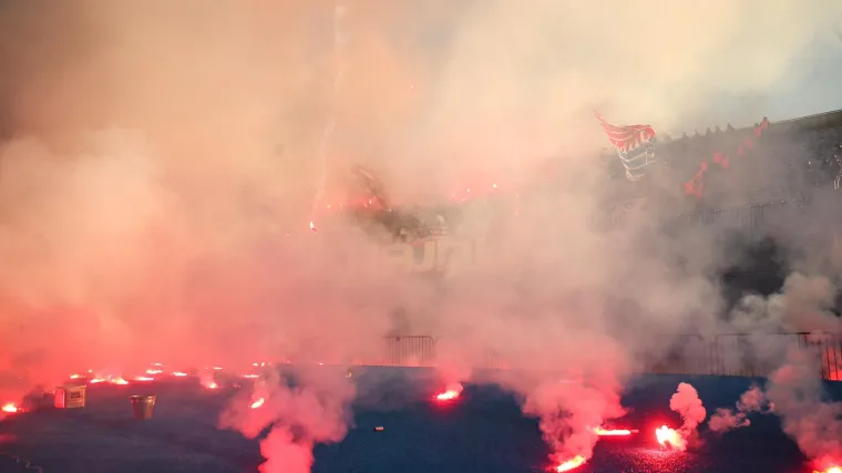 Dinamo i Hajduk grubo kažnjeni zbog navijačkih izgreda na derbiju