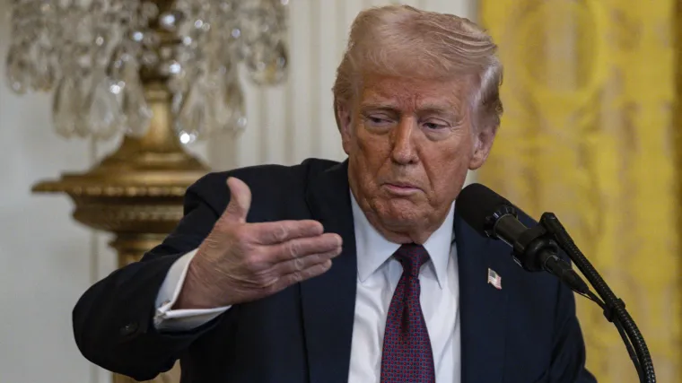 Trump opet šokira: Odustao od carina za Meksiko i Kanadu, tržišta uzdrmana
