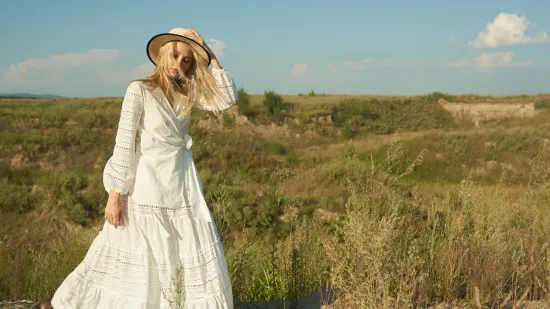 Od boho do minimalističkih modela: Duge bijele suknje ponovno su hit