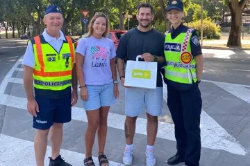 Policija u Istri nagradila savjesne vozače zbog poštivanja pješaka na zebri