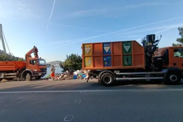 d Lozice niknulo divlje odlagali&scaron;te, djelatnici 'Čistoće' odmah uklonili otpad (FOTO)