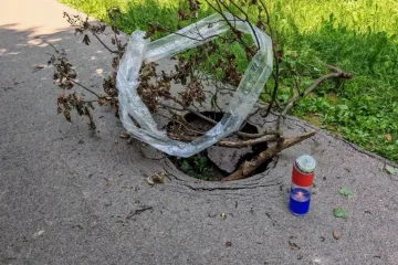Upozorenje građanima, na stazi u parku pojavila se rupa