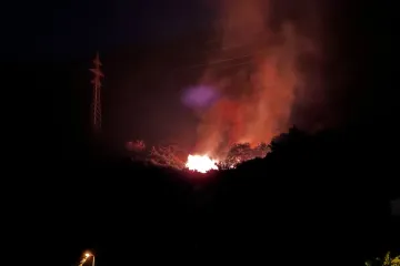 Požare uzrokovali udari munja, onaj u Konavlima gasit će i kanaderi