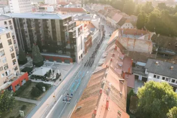 Tradicionalnom budnicom i defileom gradskim ulicama Karlovčani započeli obilježavanje rođendana svog grada