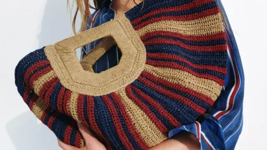 Od rafije do &scaron;arenih modela: Pletene torbe su nezaobilazan modni dodatak