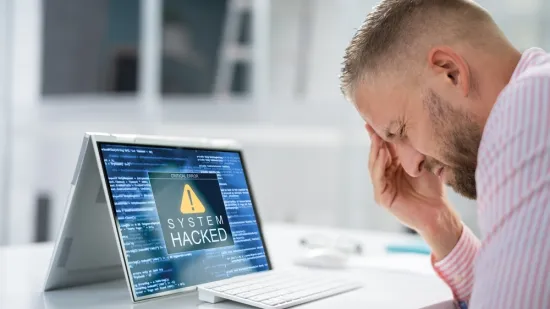 Prevaranti bez problema dolaze do tuđeg novca: Ovo je 30 najčešćih online prevara