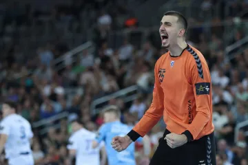 Njemački velikan ima pakleni plan: Slaže tandem sjajnih hrvatskih golmana