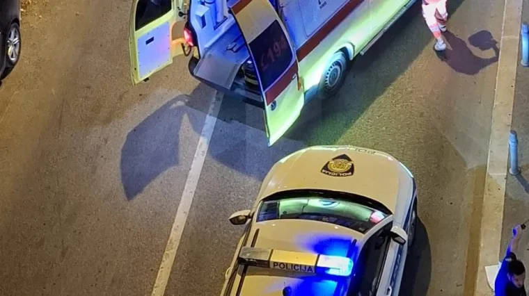 Detalji krvave noći u Splitu: Izbodeni muškarac u bolnici, pokušao se sakriti u fast food