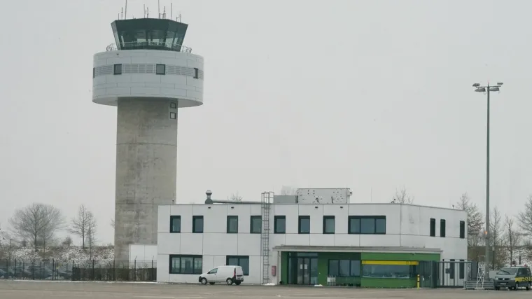 Ova zračna luka je raj za uhljebe: Do kraja ljeta imat će samo 35 letova, ali kad vidite broj zaposlenih...