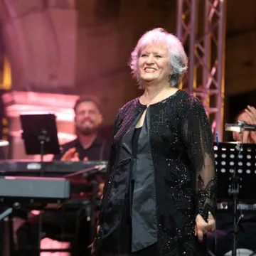Razgovarali smo s Meri Cetinić o životu bez glamura, karijeri i velikoj boli: 'Vrijeme donekle pomaže'