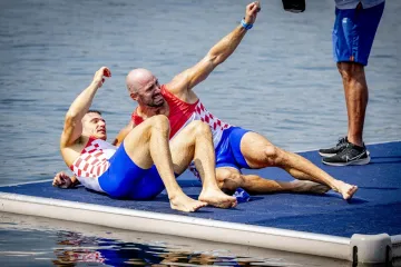 Braća Sinković nakon osvajanja europskog srebra ponovno mijenjaju disciplinu: 'Malo smo isprobali kako to ide'