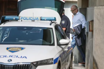 Provokacija, utjeha ili samo puka slučajnost? Škorić je policiju dočekao s ovom knjigom