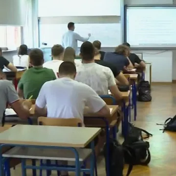 Zagrebački srednjoškolci zadnji na praznike? Neke će škole morati nadoknaditi nastavu za dane u štrajku