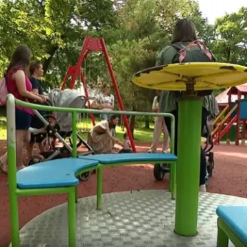 Sve manje rođene djece, a vrtići i dalje prenatrpani: 'Ovo me ne motivira da imam drugo dijete'