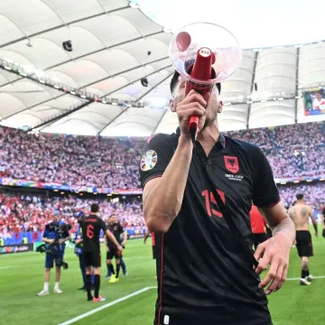 Albanac koji mrzi Srbe i javno ih vrijeđa potpisuje za bratski klub Crvene zvezde?
