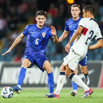 Hrvatski U-21 reprezentativac i bivši veznjak Rijeke odlučio se za promjenu reprezentacije