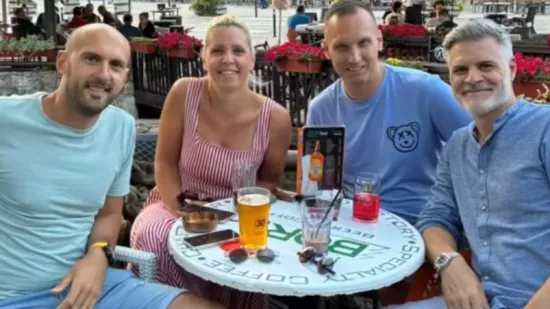 Cijela ekipa iz sociološkog eksperimenta na okupu: Na druženju Marko i Kristina