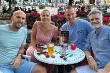 Cijela ekipa iz sociološkog eksperimenta na okupu: Na druženju Marko i Kristina