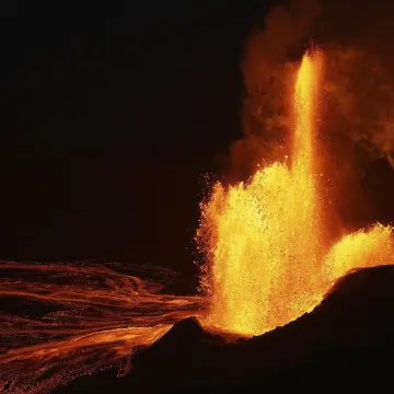 Pogledajte kako je izgledala erupcija vulkana Kilauea: Lava je šikljala 305 metara u zrak!