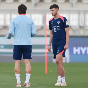 Gazzetta hvali prve Sučićeve treninga, a predviđaju mu i važnu ulogu na terenu