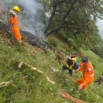 Srušio se helikopter u Indiji, sedmero poginulih. Traje velika akcija spašavanja: 'Tijela si izgorjela'