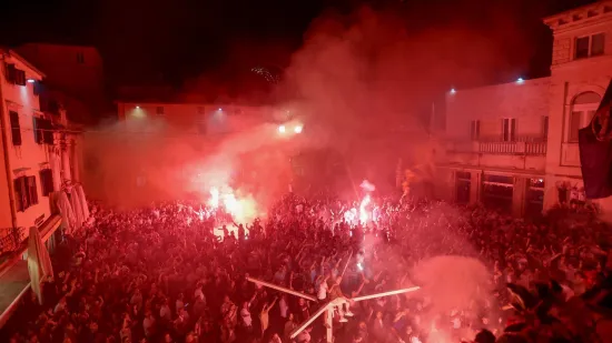 Ludnica u Zadru nakon osvojenog naslova u dramatičnoj 4 finalnoj utakmici PH