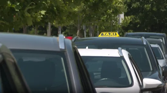 Kreće sezonski 'rat' među taksistima: Za istu udaljenost cijena se kreće od 16 do 120 eura