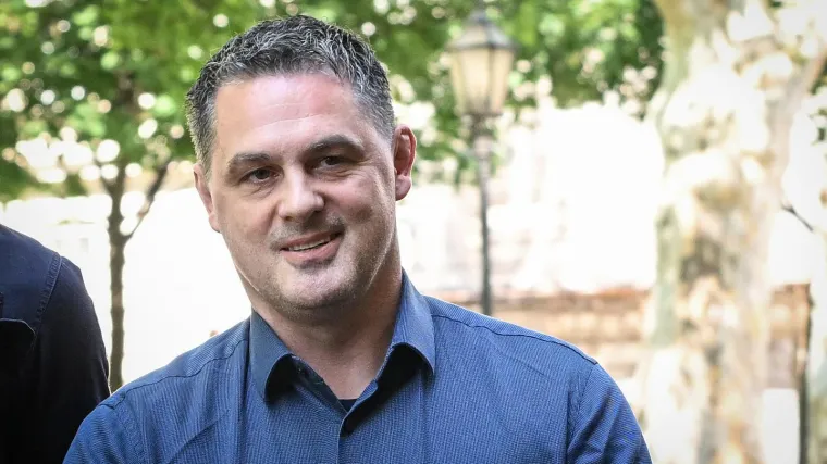 Kosta Kostanjević izlazi iz istražnog zatvora: Podnio neopozivu ostavku
