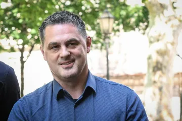 Kosta Kostanjević izlazi iz istražnog zatvora: Podnio neopozivu ostavku