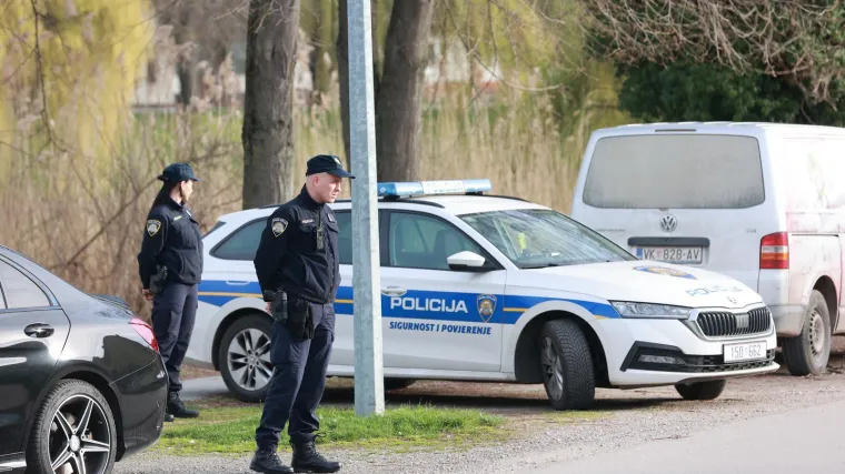 Pijani policajac izazvao prometnu nesreću: Pazite kakvu je glupost napravio