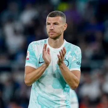 I to je gotovo! Edin Džeko potpisao za novi klub, ponovno je u ligi petice