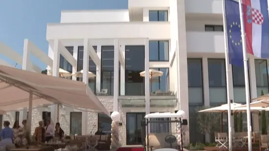 Veliko ime u malom mjestu: Pogledajte spektakularne snimke novog Hiltonovog hotela kraj Zadra