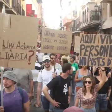 Lokalci na ulicama u borbi protiv stranaca: 'Želimo dostojanstven život!'