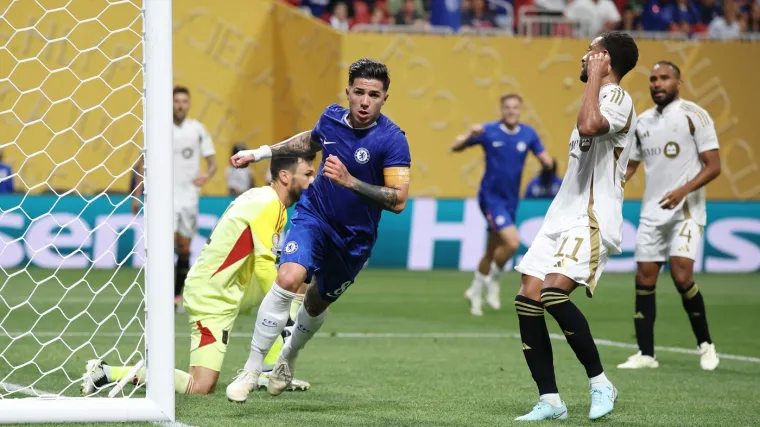Los Angeles se dugo držao u utakmici, ali Chelsea je na kraju došao do rutinske pobjede