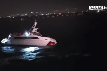 Ljudi u panici, tone brod Melita kod Zadra