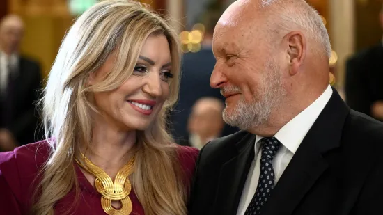 U madosti bio fatalni zavodnik, smirio se s doktoricom znanosti: Bivši premijer danas puni 76 godina