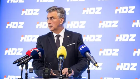 Sjednica vrha HDZ-a u poznatom zagrebačkom hotelu: Plenković izlazi pred novinare