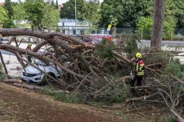 Snažno nevrijeme poharalo Rovinj: 'U službi sam 33 godine, ali ovakvo nešto ne pamtim'