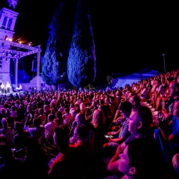 Oliverove nove stare pjesme uskoro na koncertu 'Trag u beskraju': Evo kako su nastale