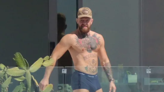 Divlji McGregor: Umjesto borbe u UFC-u, dijeli udarce u noćnom klubu!
