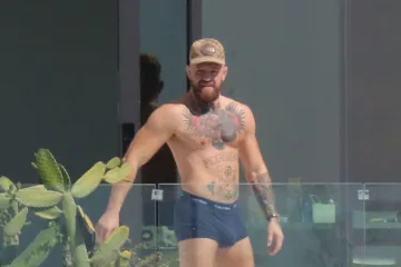 Divlji McGregor: Umjesto borbe u UFC-u, dijeli udarce u noćnom klubu!