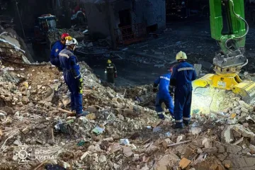 U najbrutalnijem napadu na Kijev, zgrada od devet katova sravnjena sa zemljom