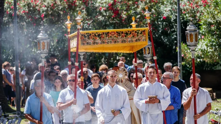 Blagdan Tijelova je povezan i s mjestom u Hrvatskoj: Pazite što je svećenik ugledao