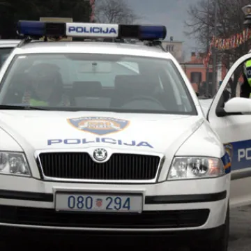 Tučnjava na školskom igralištu, ali nisu djeca: Eskalirao verbalni sukob dva muškarca