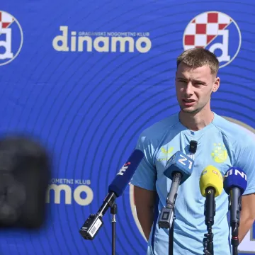 Dinamova nova desetka objasnila što mu znači taj broj i što zna o beku Bayerna koji dolazi
